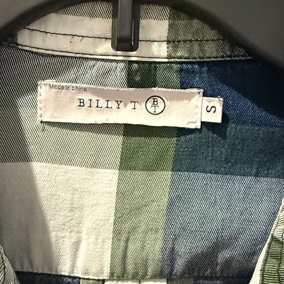 Billy T Plaid Button-Up Shirt lyocell with roll tab for sleeves size Small - Picture 2 of 10